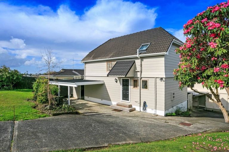 Photo of property in 1/29 Marcel Place, Glenfield, Auckland, 0629