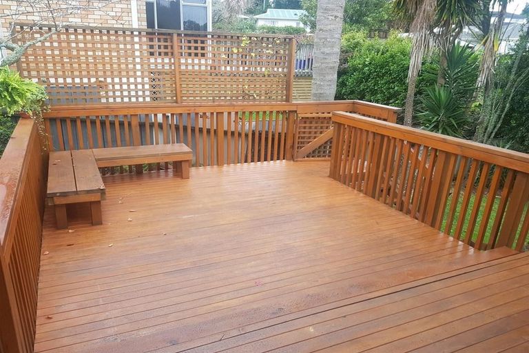 Photo of property in 2/191 Don Buck Road, Massey, Auckland, 0614