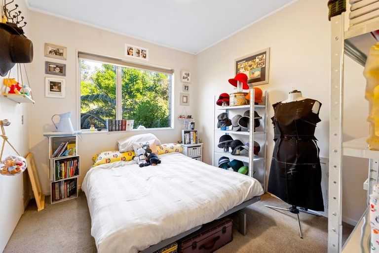 Photo of property in 18 O'neills Road, Swanson, Auckland, 0612