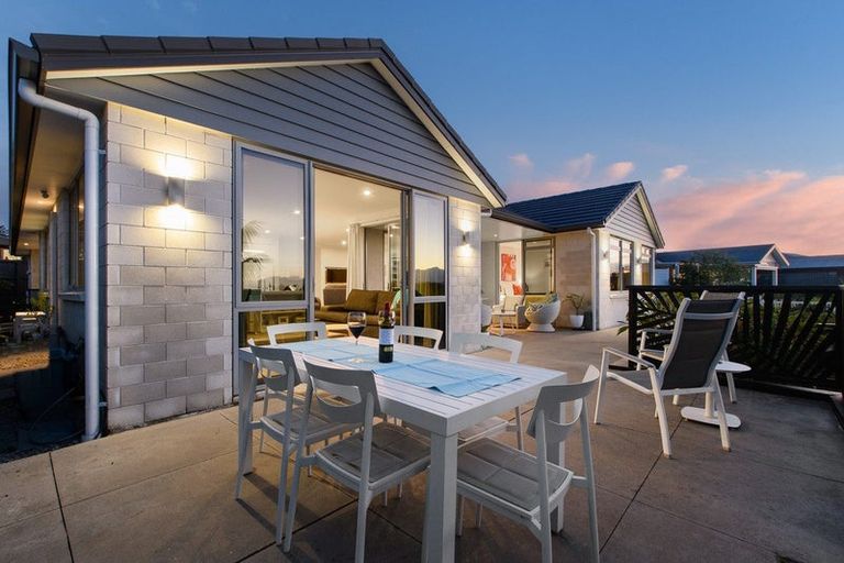 Photo of property in 9 Damien Place, Ohauiti, Tauranga, 3112