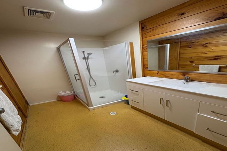 Photo of property in Te Awhina Apartments, 6/22 Sussex Street, Mount Cook, Wellington, 6021