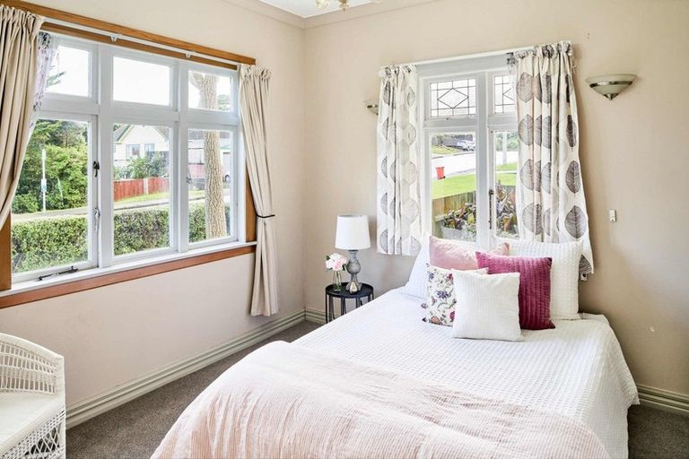 Photo of property in 28 Thornley Street, Titahi Bay, Porirua, 5022