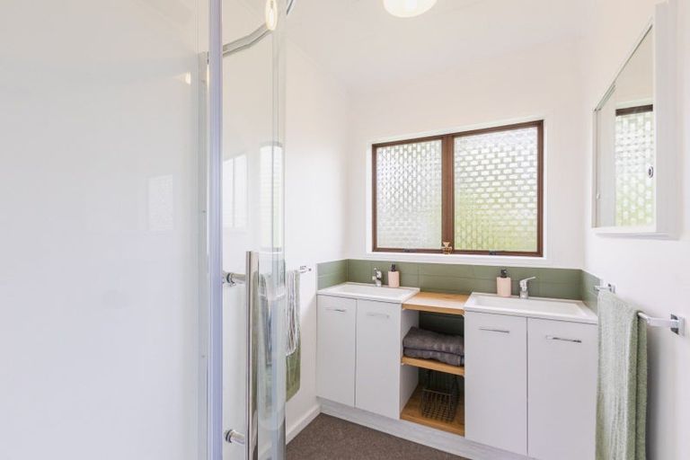 Photo of property in 1a Limbrick Street, Waipawa, 4210