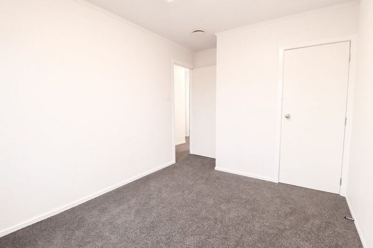 Photo of property in 16 Coromandel Court, Roslyn, Palmerston North, 4414