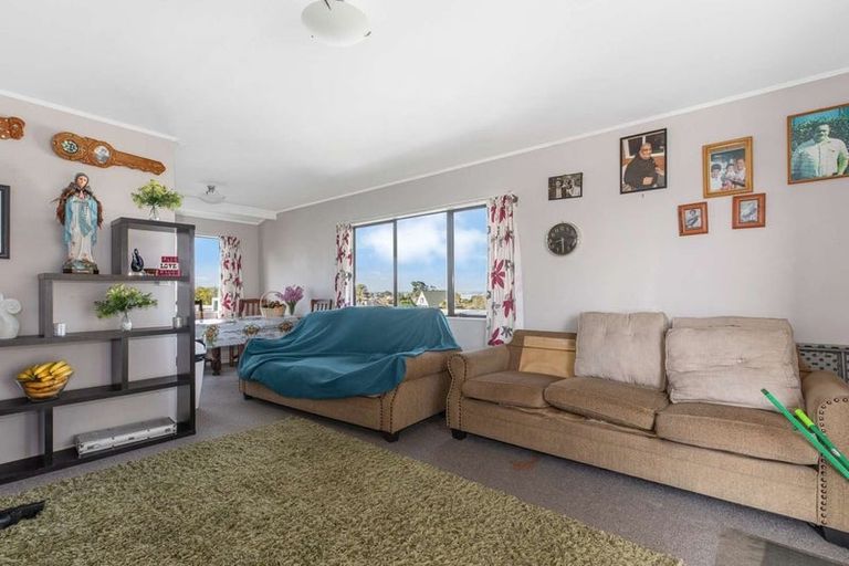 Photo of property in 1/35 Templeton Place, Clendon Park, Auckland, 2103