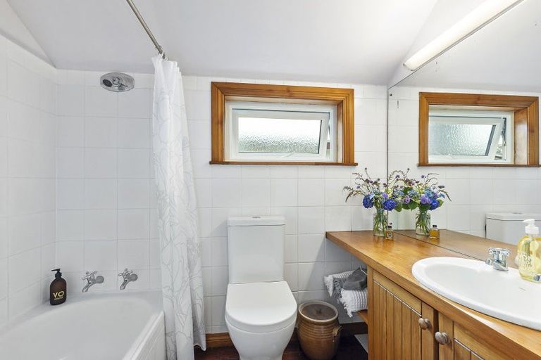 Photo of property in 80 Nairn Street, Mount Cook, Wellington, 6011