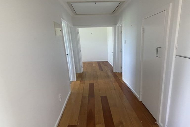 Photo of property in 95 Kervil Avenue, Te Atatu Peninsula, Auckland, 0610