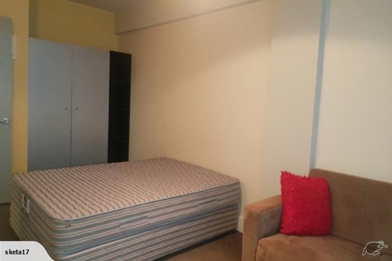 Photo of property in St Pauls Apartments, 72/43u Mulgrave Street, Thorndon, Wellington, 6011
