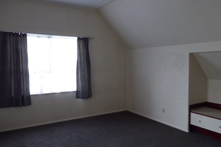 Photo of property in 8/98 Pharazyn Street, Melling, Lower Hutt, 5010