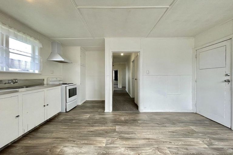 Photo of property in 36 Kummer Crescent, Masterton, 5810