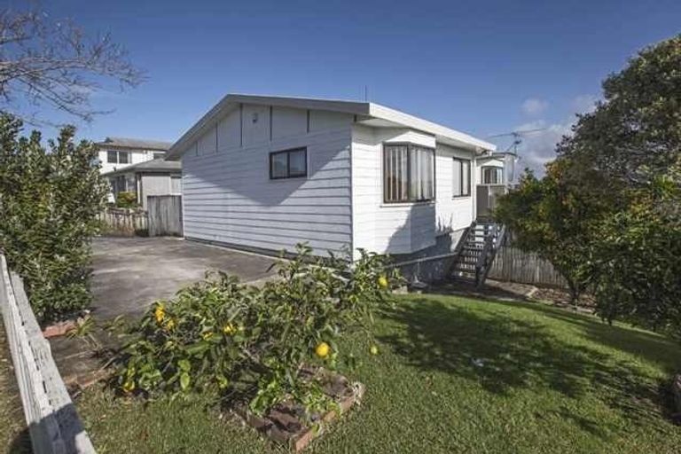 Photo of property in 1/157 Whitford Road, Somerville, Auckland, 2014