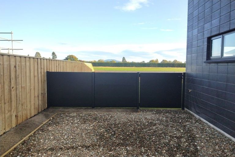 Photo of property in 7 Grey View Grove, Rangiora, 7400