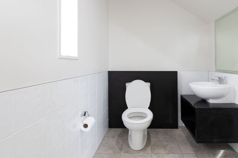 Photo of property in 8a Rotherham Street, Riccarton, Christchurch, 8041