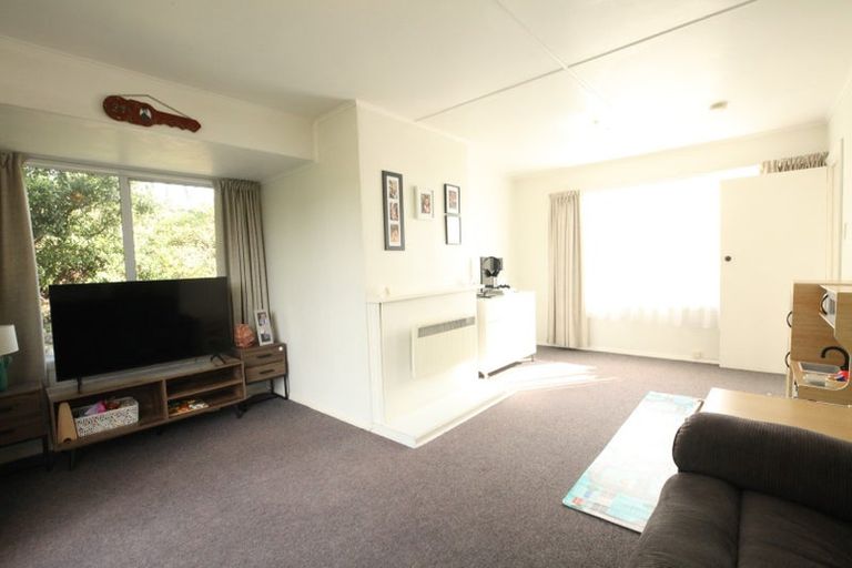 Photo of property in 25a-d Tireti Road, Titahi Bay, Porirua, 5022