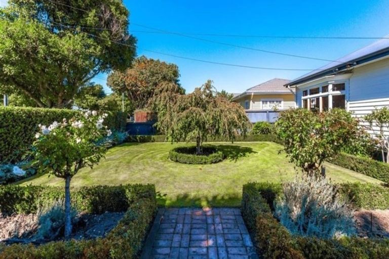 Photo of property in 39 Hinemoa Street, Spreydon, Christchurch, 8024