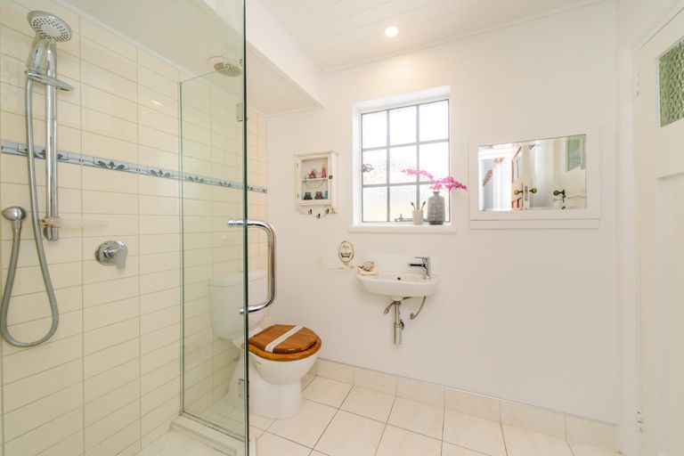 Photo of property in 68 Slacks Road, Awapuni, Palmerston North, 4412