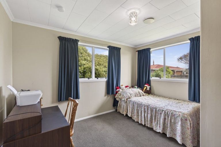 Photo of property in 20 Nikau Street, Inglewood, 4330