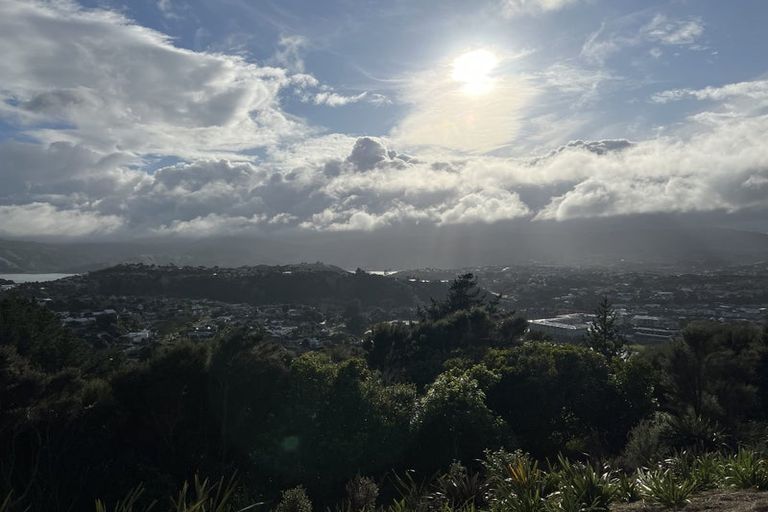 Photo of property in 33 Topsail Way, Whitby, Porirua, 5024