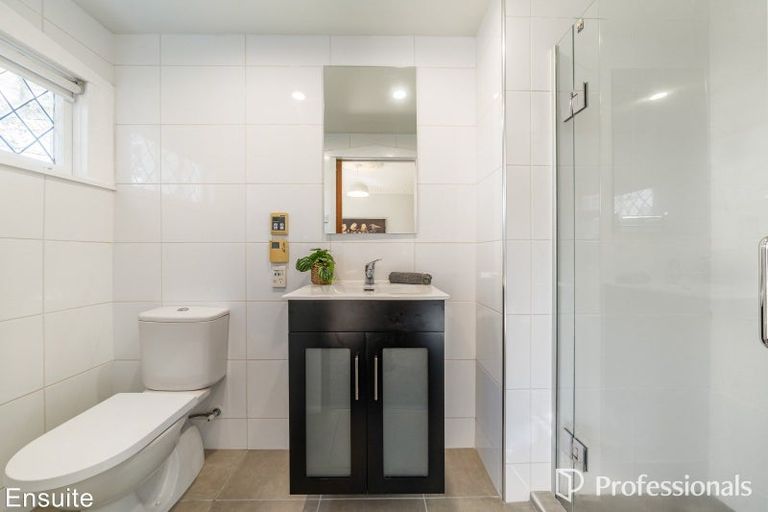 Photo of property in 120 Knights Road, Hutt Central, Lower Hutt, 5010