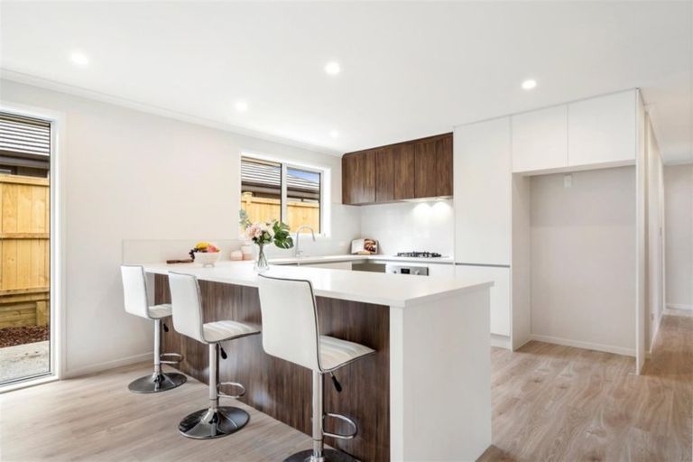Photo of property in 11 Lusitano Drive, Karaka, Papakura, 2113