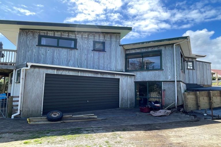Photo of property in 4 Sea View Road, Baylys Beach, Dargaville, 0377
