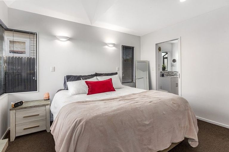 Photo of property in 15 Puriri Street, Woburn, Lower Hutt, 5010