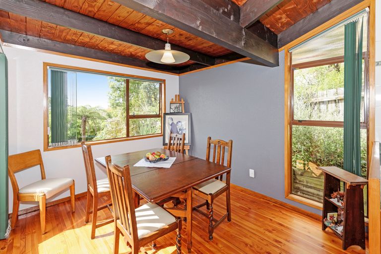 Photo of property in 76 Pleasant Road, Glen Eden, Auckland, 0602