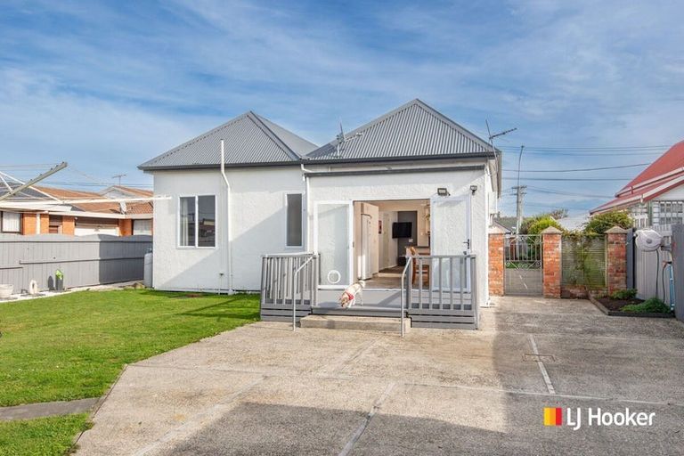 Photo of property in 47 Queens Drive, Saint Kilda, Dunedin, 9012