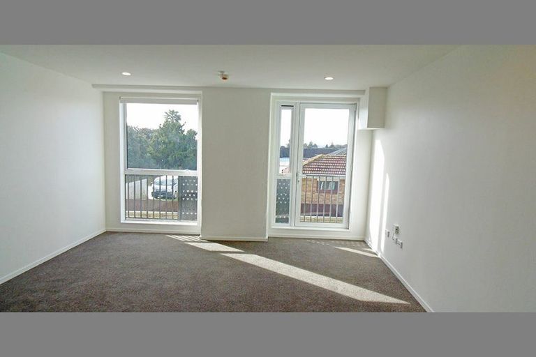 Photo of property in 19 Charles Street, Papatoetoe, Auckland, 2025