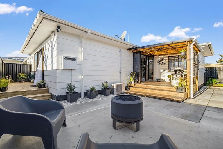 Photo of property in 2/604 Alexandra Street, Parkvale, Hastings, 4122