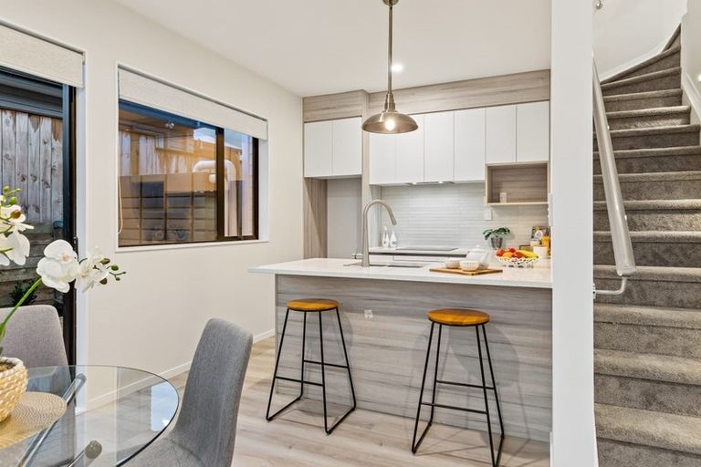 Photo of property in 79a Granville Drive, Massey, Auckland, 0614