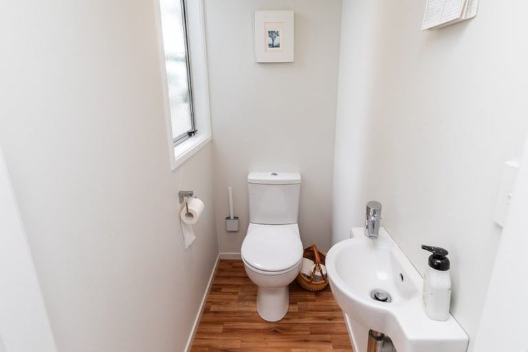 Photo of property in 35 Ellesmere Avenue, Miramar, Wellington, 6022