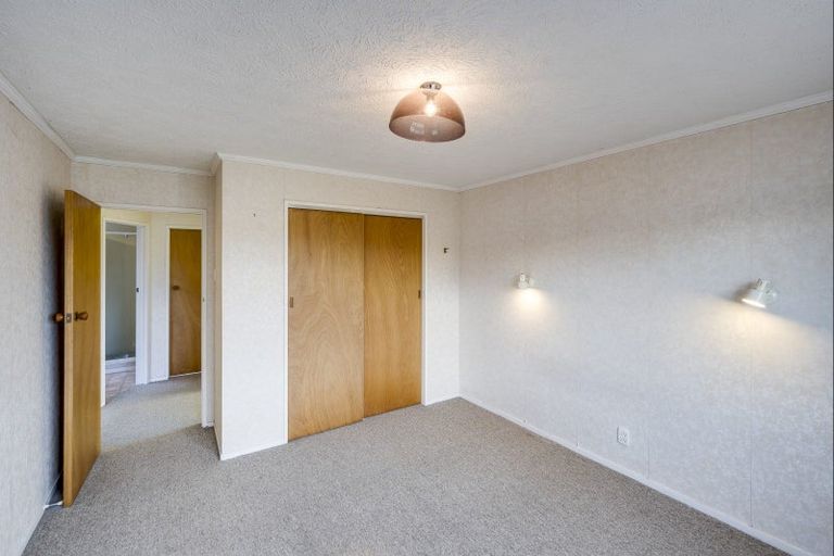 Photo of property in 2/12 Lannie Place, Greenmeadows, Napier, 4112