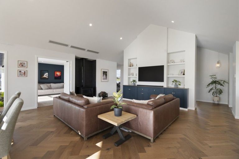 Photo of property in 160 Pharazyn Road, Feilding, 4777