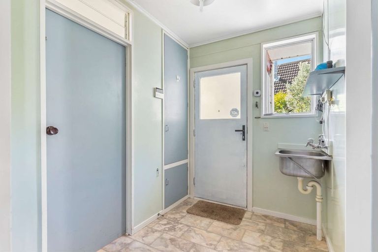 Photo of property in 38 Saint Catherine Street, Kaitangata, 9210
