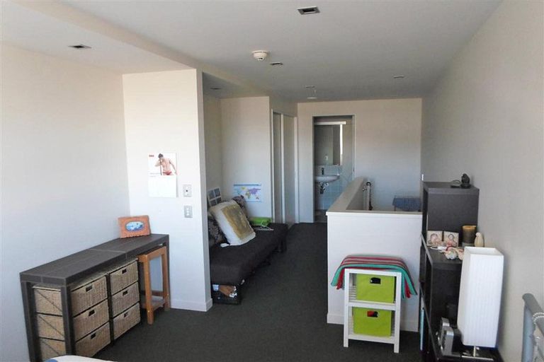 Photo of property in Monument Apartments, 7b/245 Wakefield Street, Te Aro, Wellington, 6011