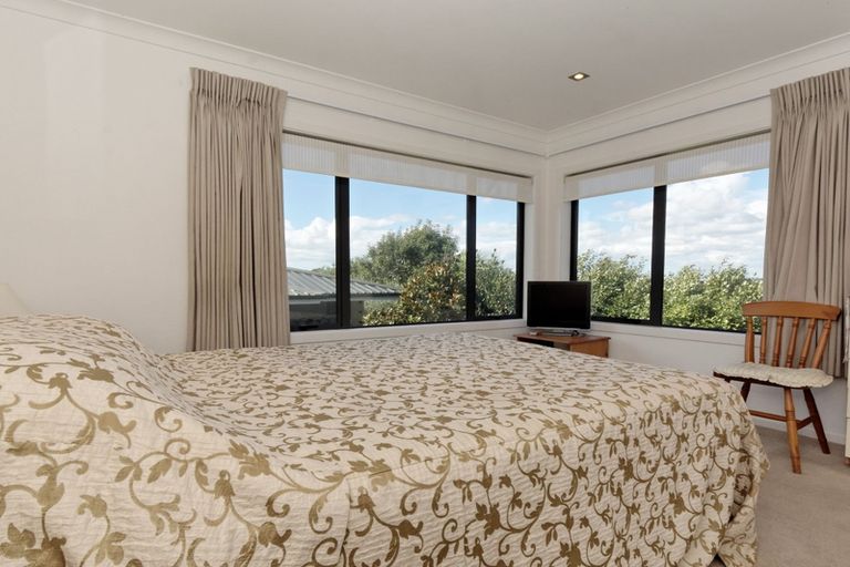 Photo of property in 22d Shetland Street, Glen Eden, Auckland, 0602