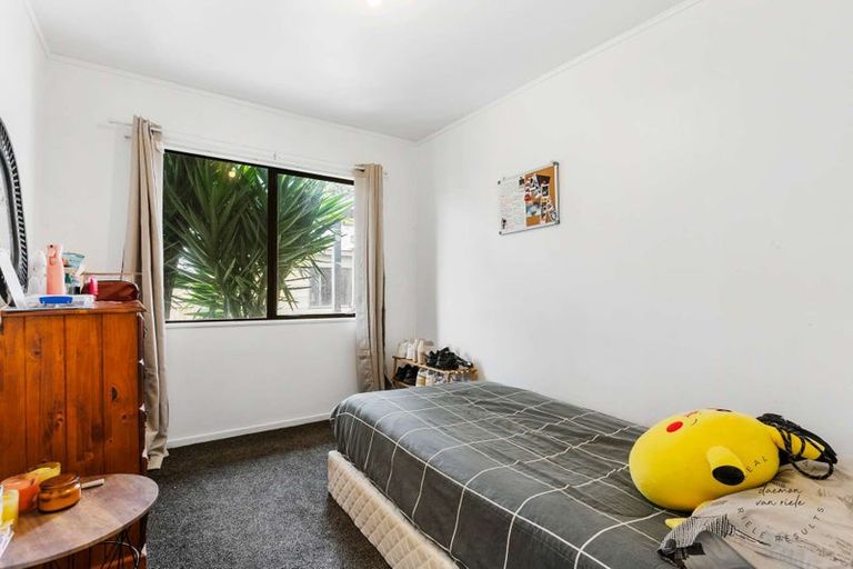 Photo of property in 2/23 Marr Road, Manurewa, Auckland, 2102