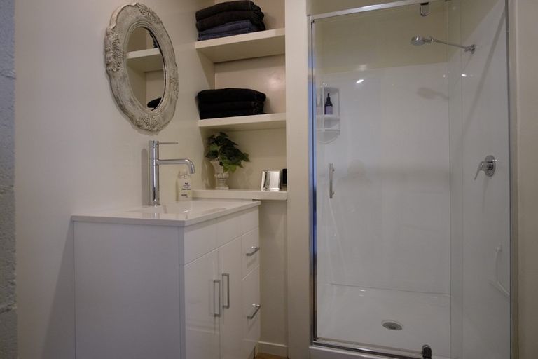 Photo of property in 261 Karaka Bay Road, Karaka Bays, Wellington, 6022