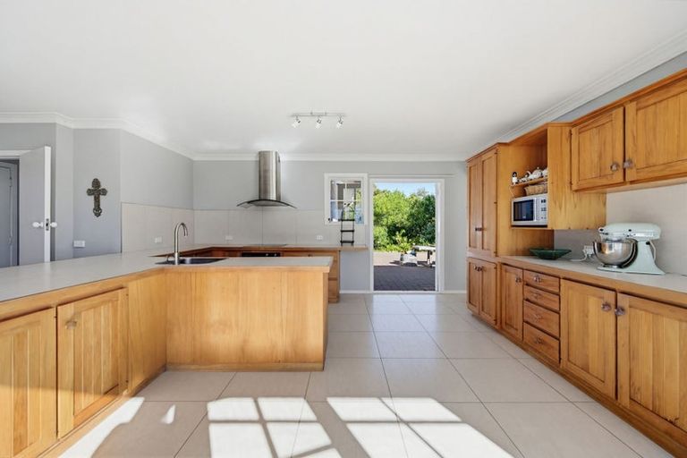 Photo of property in 36 Longview Road, Poraiti, Napier, 4182
