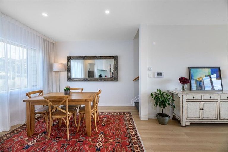 Photo of property in 14 Moki Place, Long Bay, Auckland, 0630