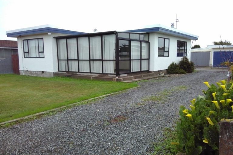 Photo of property in 27 Gladstone Road, Woodend, 7610