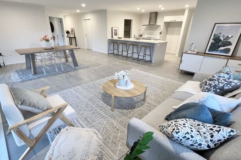 Photo of property in 8 Benmore Place, Poraiti, Napier, 4112