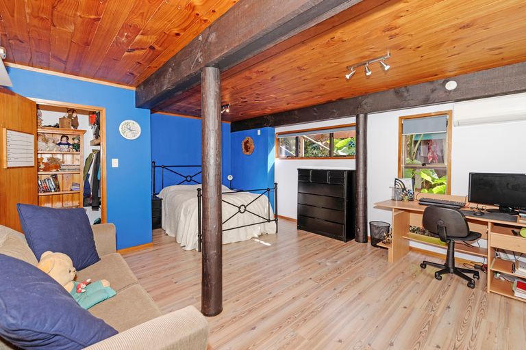 Photo of property in 76 Pleasant Road, Glen Eden, Auckland, 0602