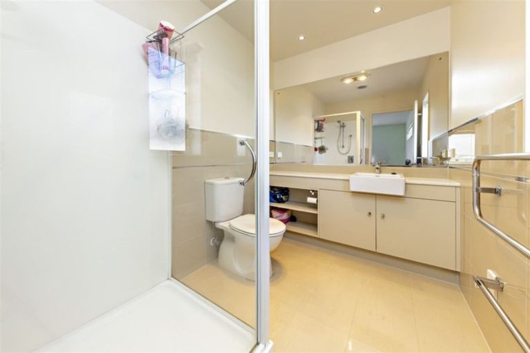 Photo of property in 99 Bayvista Drive, Karaka, Papakura, 2113