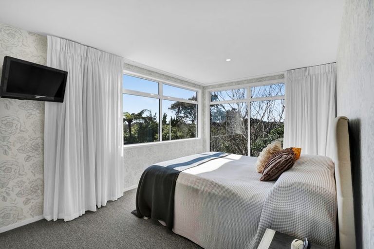 Photo of property in 321b Mangorei Road, Merrilands, New Plymouth, 4312