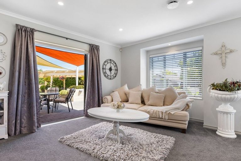 Photo of property in 22 Manor Park Drive, Pyes Pa, Tauranga, 3112