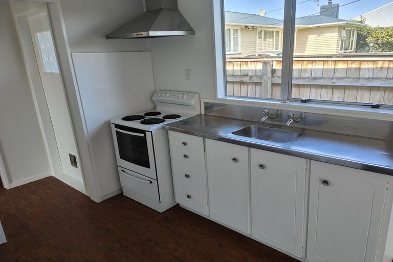 Photo of property in 147 East Street, Greytown, 5712