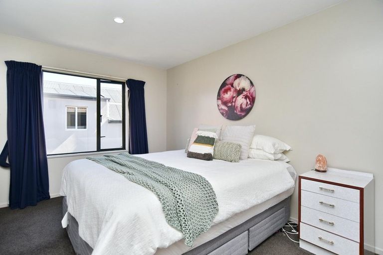 Photo of property in 27 Parade Court, Addington, Christchurch, 8024