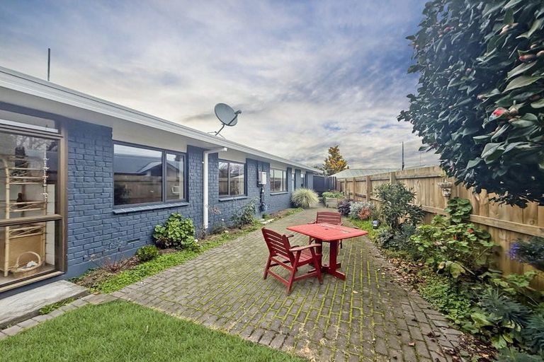 Photo of property in 1/7 Kathleen Place, Rainbow Point, Taupo, 3330